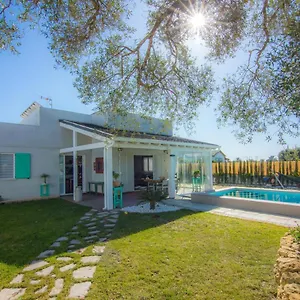  Сasa de vacaciones Casa Autosustentable Con Piscina, Huvagondili